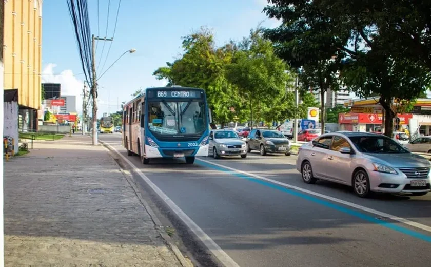 Câmara de Maceió aprova parecer para liberar faixa de ônibus a motoristas de aplicativo
