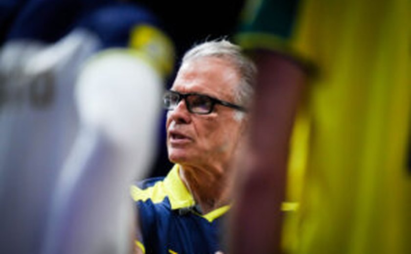 Sem surpresas, Bernardinho convoca jogadores da seleção masculina de vôlei para Paris-2024