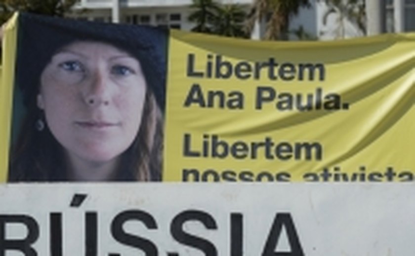 Ativistas do Greenpeace recebem anistia da Rússia