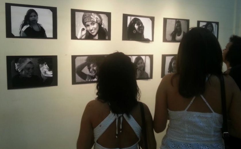 Exposição fotográfica na Casa da Cultura alia empoderamento afro e feminino
