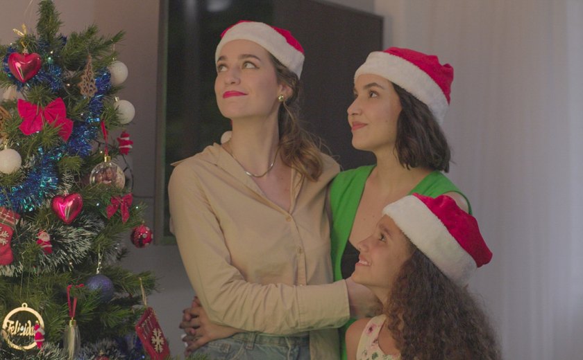 Série lésbica “Mães & Filha – O Pedido de Natal” traz magia do Natal e produção inteiramente feminina