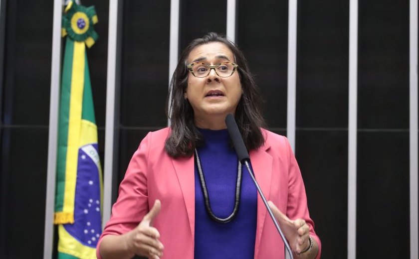Projeto dá prazo de um ano para que homem trans se aliste no serviço militar após mudança de gênero