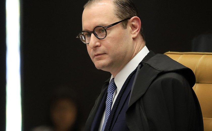 STF: Zanin condena réu do 8 de janeiro a 15 anos de prisão