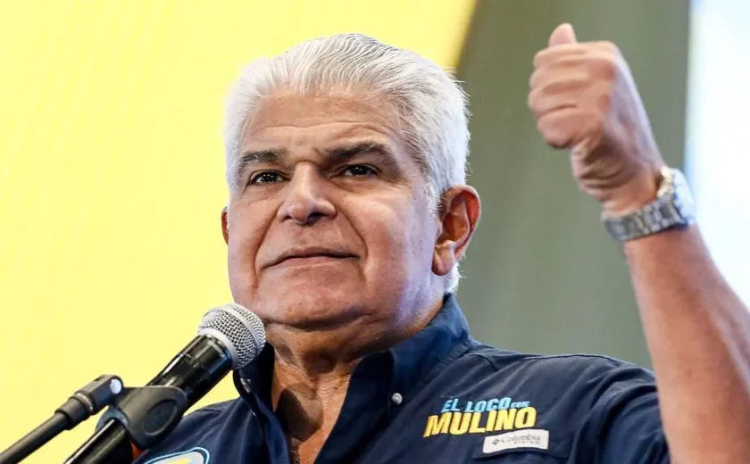 Panamá retira diplomatas e suspende relações com a Venezuela, após eleições