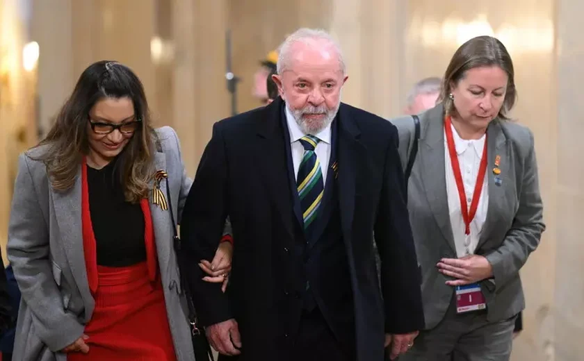 Lula felicita Leão XIV e pede defesa de legado de Francisco
