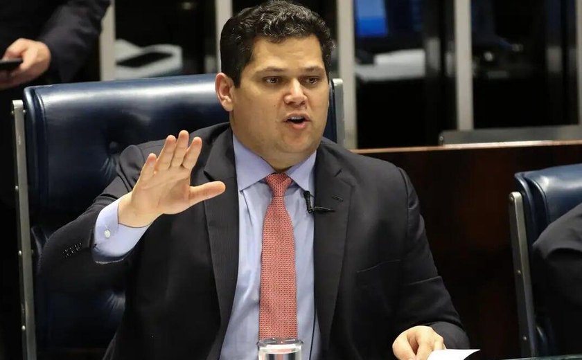 CPI do INSS será realizada no segundo semestre, diz Alcolumbre