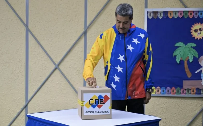 Pesquisas de boca de urna ligadas à oposição indicam derrota de Maduro