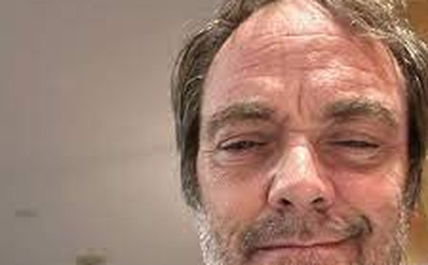 Mark Sheppard, vilão de 'Supernatural', diz que sofreu 6 ataques cardíacos: 'Fui reanimado'