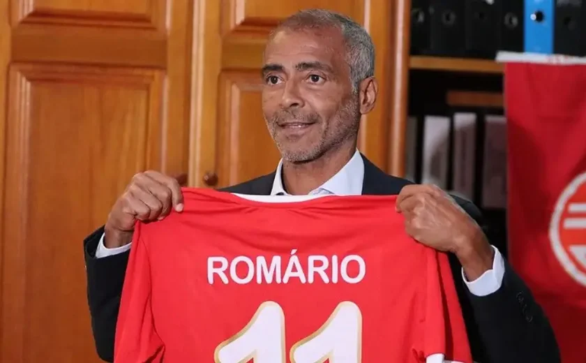 Senador Romário é confirmado como novo presidente do América-RJ