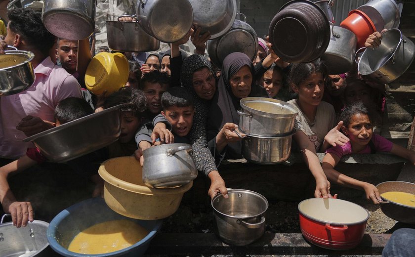 Não só por bombas: fome está matando pessoas em Gaza, diz autoridade de saúde local