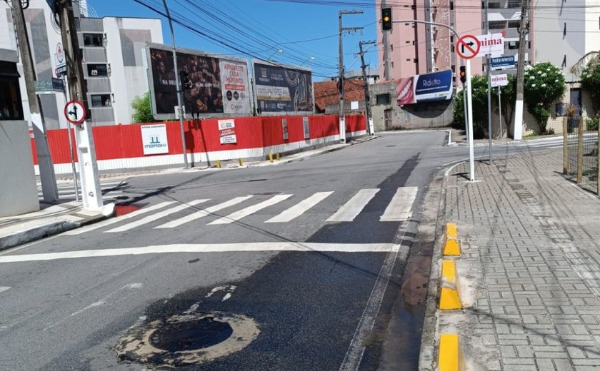 Despejo irregular de esgoto é flagrado em rede pluvial durante operação no bairro do Poço