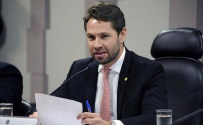 Pedro Vilela anuncia que Alagoas receberá maior lote de vacinas nesta semana