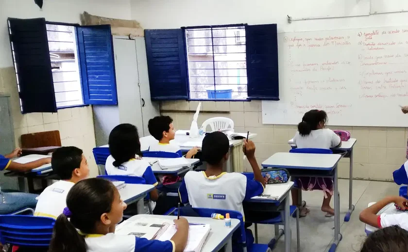 Aprendizagem na educação básica ainda não retomou níveis pré-pandemia