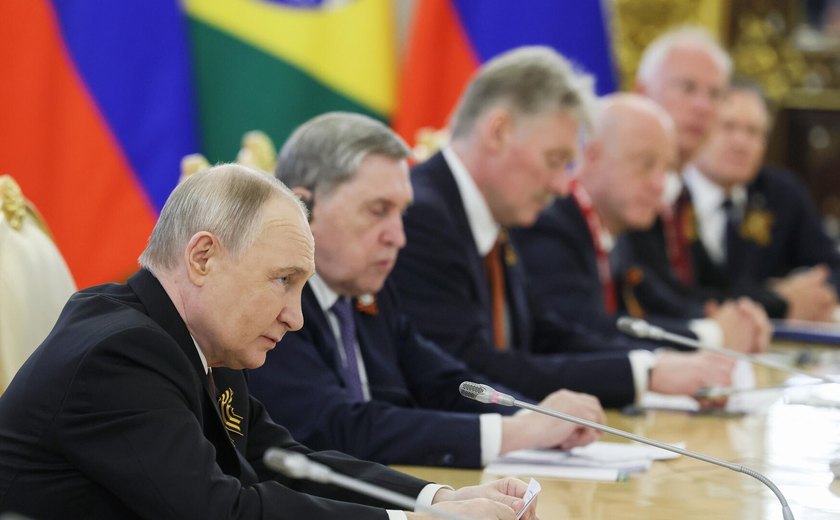 Putin teve encontros com Lula e outros 16 líderes durante celebrações do 80º aniversário da Vitória