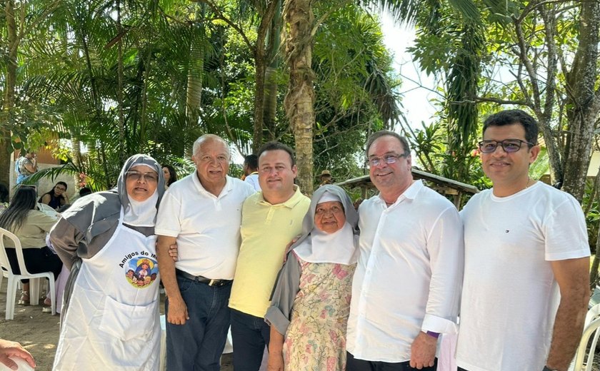 Prefeito Luciano visita o Mosteiro da Natividade do Senhor