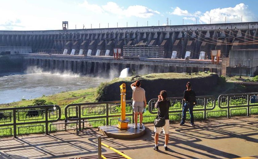 Governo não vai aceitar tarifa de Itaipu a US$ 22/kW , mas busca ‘contrapartidas’, diz ministro