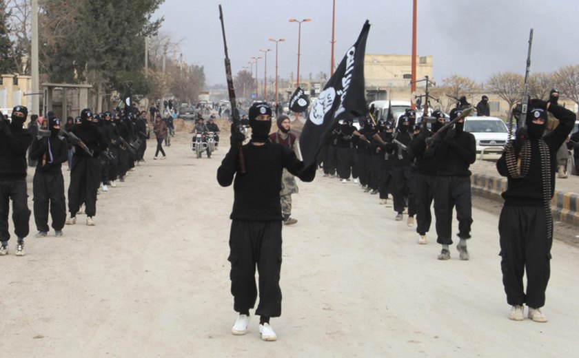 Estado Islâmico reivindica ataques a Paris, diz portal que monitora jihadistas