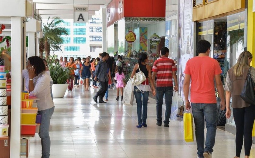 Vendas do Dia dos Namorados devem movimentar R$ 2,2 bilhões em 2025