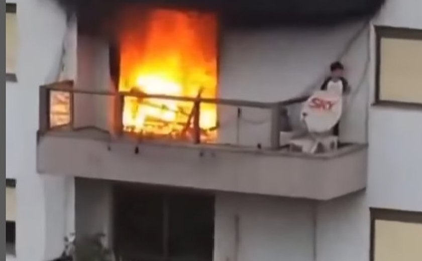 Menino de 6 anos é salvo de apartamento em chamas no Rio Grande do Sul; veja vídeo