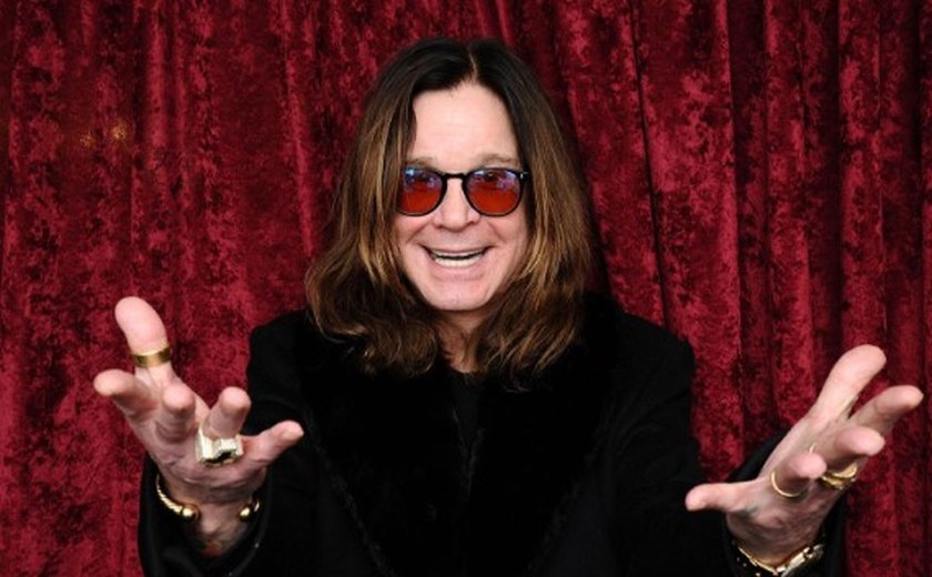 Ozzy Osbourne mostra encontro inédito com Axl Rose e bastidores do show de despedida