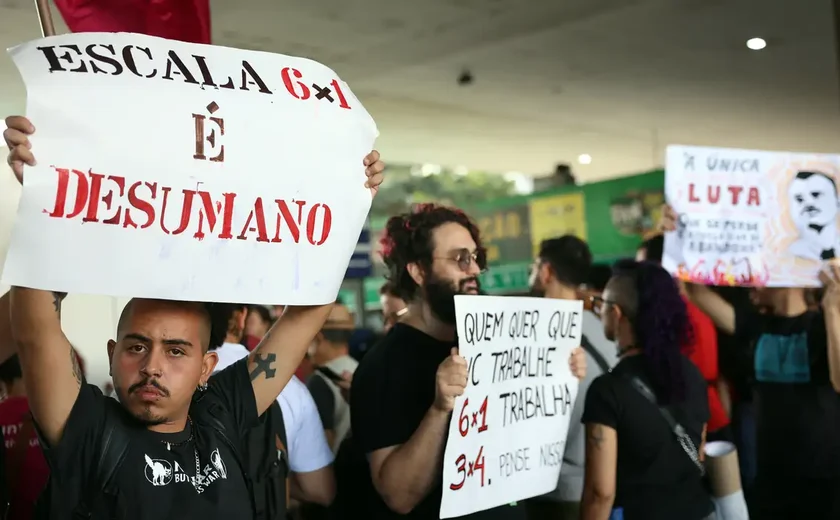 Movimentos pressionam por debate da redução da jornada no Congresso