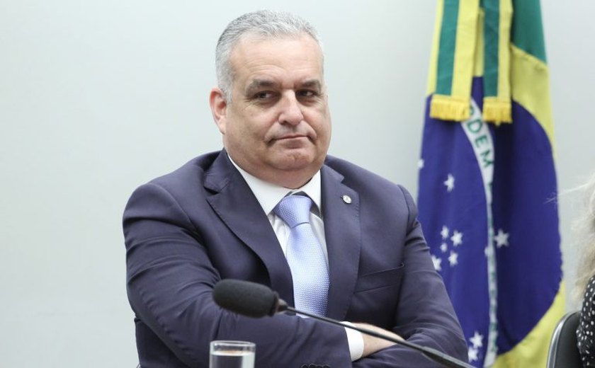 Comissão de Constituição e Justiça aprova representante da sociedade civil em comissão de tecnologias do SUS
