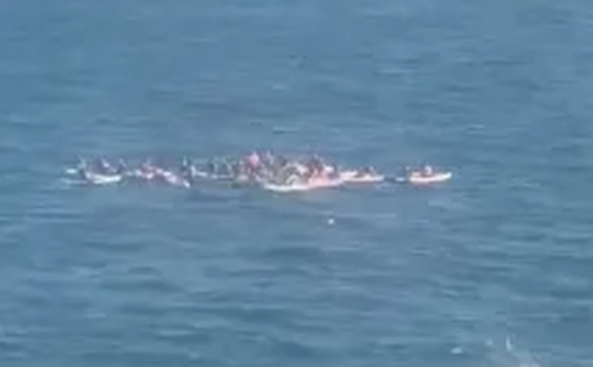 Bombeiros do Rio resgatam 73 praticantes de stand up paddle no mar