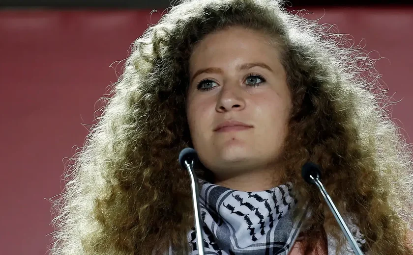 Presa por 'incitação ao terrorismo', Ahed Tamimi, jovem ativista símbolo da resistência palestina, será solta nesta quarta