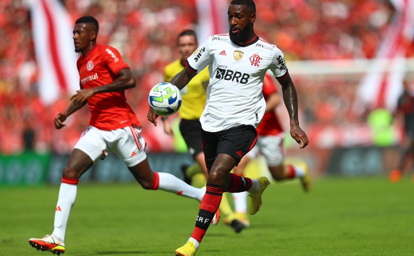 Maurício brilha no 2º tempo e Internacional vence o Flamengo de virada no Beira-Rio
