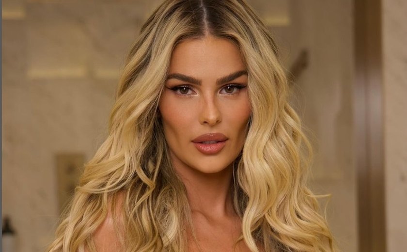 'Sereia molhada': Yasmin Brunet surge em festa de aniversário com peça de grife usada na eliminação do BBB 24