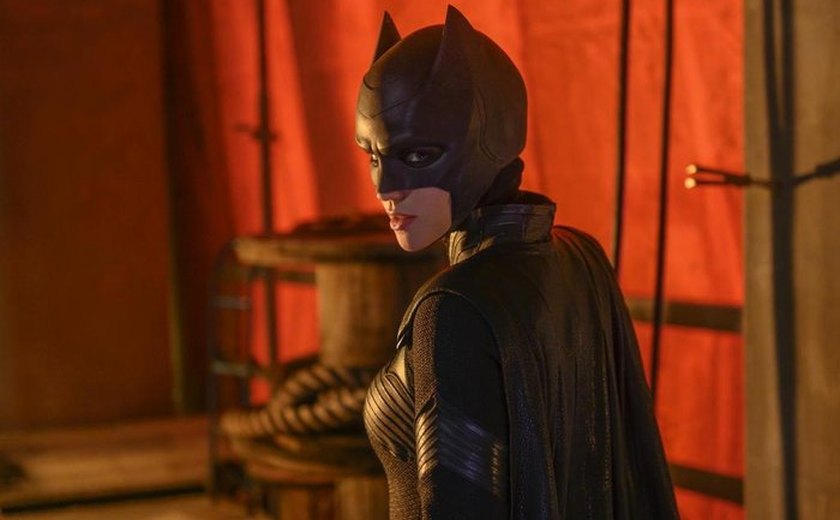 Ex-Batwoman, Ruby Rose denuncia abusos e morte de dublês na série da DC