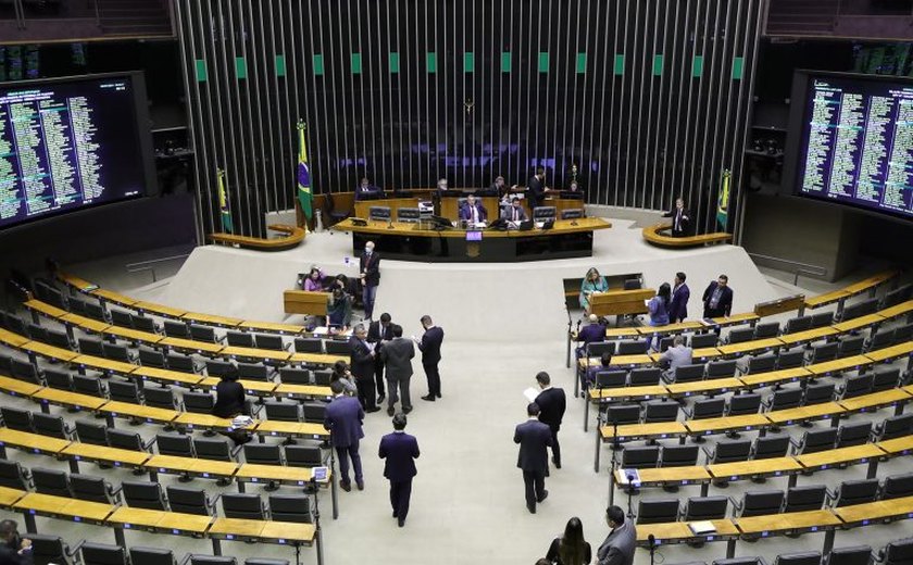 Câmara aprova MP que prevê R$ 1 bilhão para combater garimpo e proteger Yanomamis