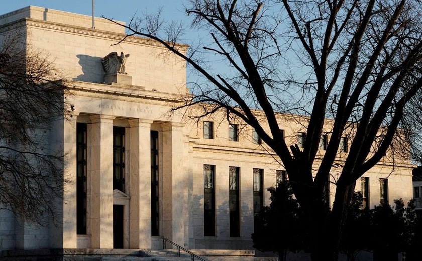 Vasta maioria de dirigentes do Fed vê gradual arrefecimento da economia dos EUA, mostra Ata