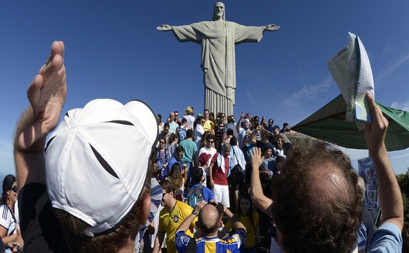 Brasil tem recorde de 6,6 milhões de turistas estrangeiros em 2016