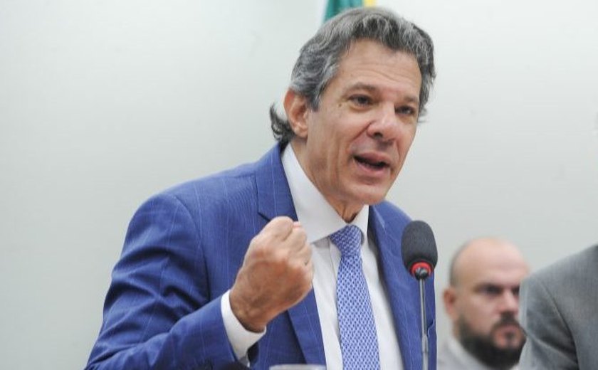 Para fechar orçamento/2026, precisamos de IOF e corte de benefício tributário, diz Haddad