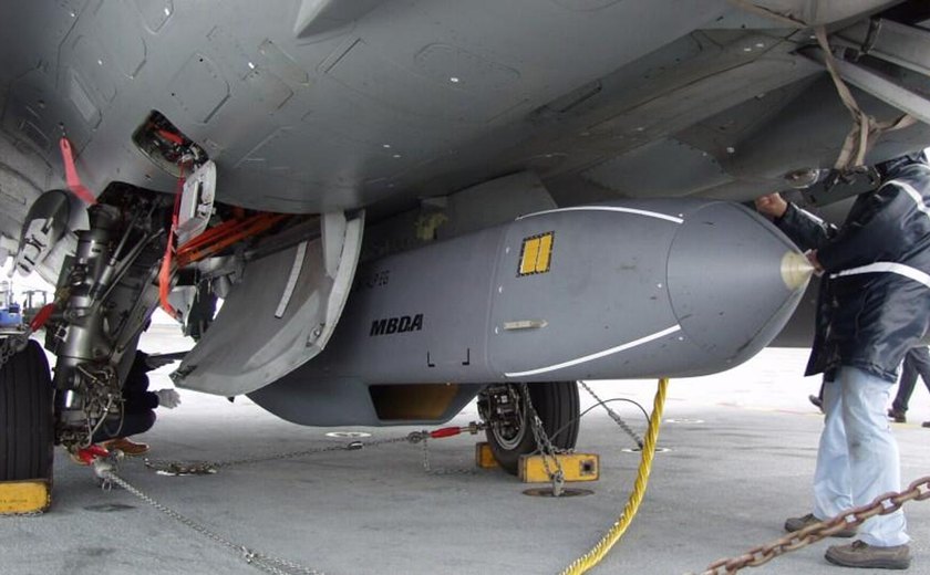 Reino Unido e França decidem aumentar estoques do Storm Shadow, diz Londres
