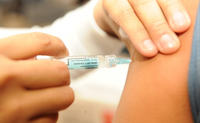 Campanha de vacinação contra a gripe começa dia 22