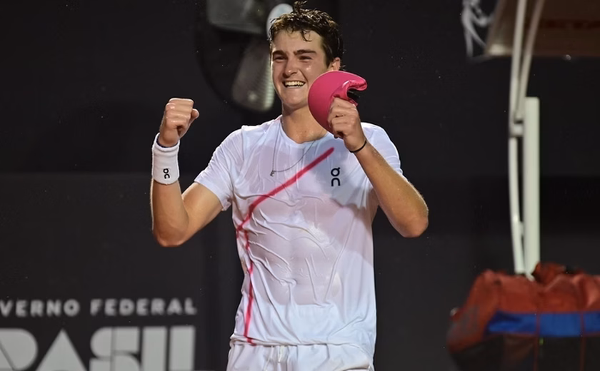 João Fonseca garante vaga na fase de qualifying do Torneio de Wimbledon