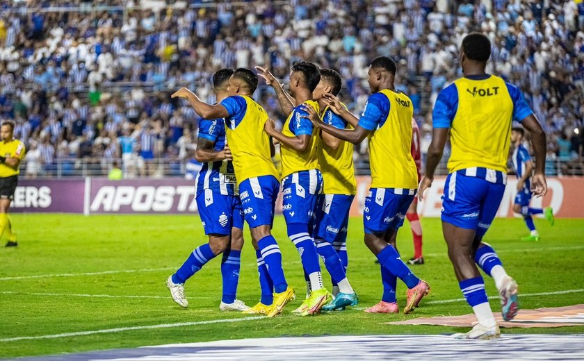 CSA vence o Manaus de virada por 2 a 1 e avança na tabela