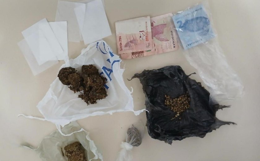 PM-AL detém quatro pessoas durante operação em Penedo