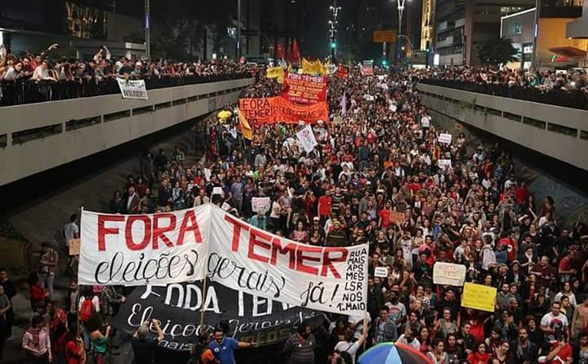 Milhares vão às ruas contra Temer em SP e PM reprime ato com justificativa controversa