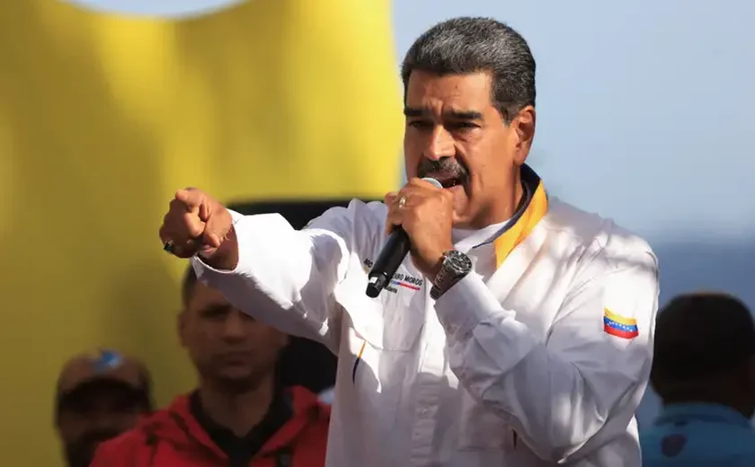 Membro do CNE venezuelano diz a jornal que 'não recebeu evidências' da vitória de Maduro na última eleição