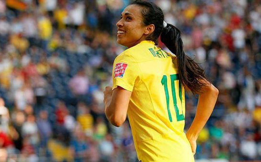 Por que o Campeonato Russo passa na TV brasileira e o futebol feminino, não?