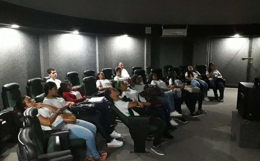Planetário abre as portas para os alunos do Ifal Campus Batalha