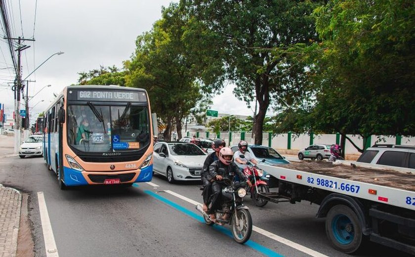 Por segurança, mototaxistas não devem usar faixa prioritária de ônibus