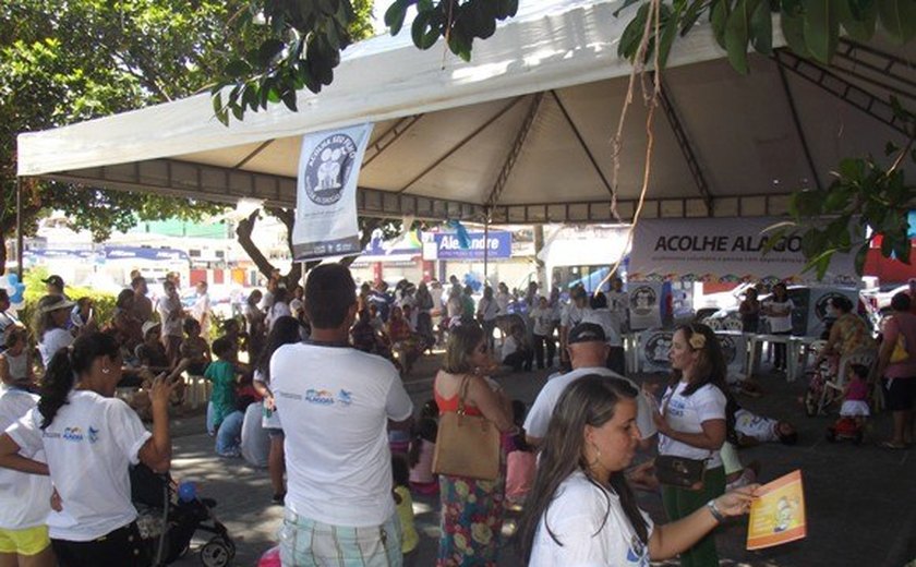 Projeto Lazer na Praça recebe ações da campanha contra as drogas em Maceió