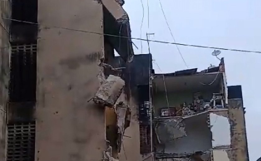 Bombeiros confirmam resgate da 2ª vítima de desabamento no Recife