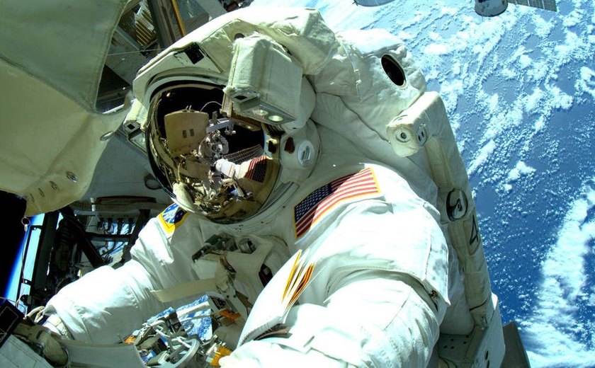 Astronautas voltam à Terra após seis meses no espaço - e contam do que sentiram falta
