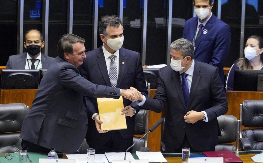 Pacheco e Lira cobram discurso único entre Poderes e liderança de Bolsonaro