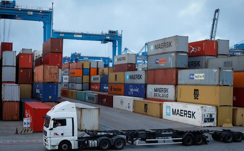 Balança comercial tem superávit de US$ 1,428 bilhão na 2ª semana de julho
